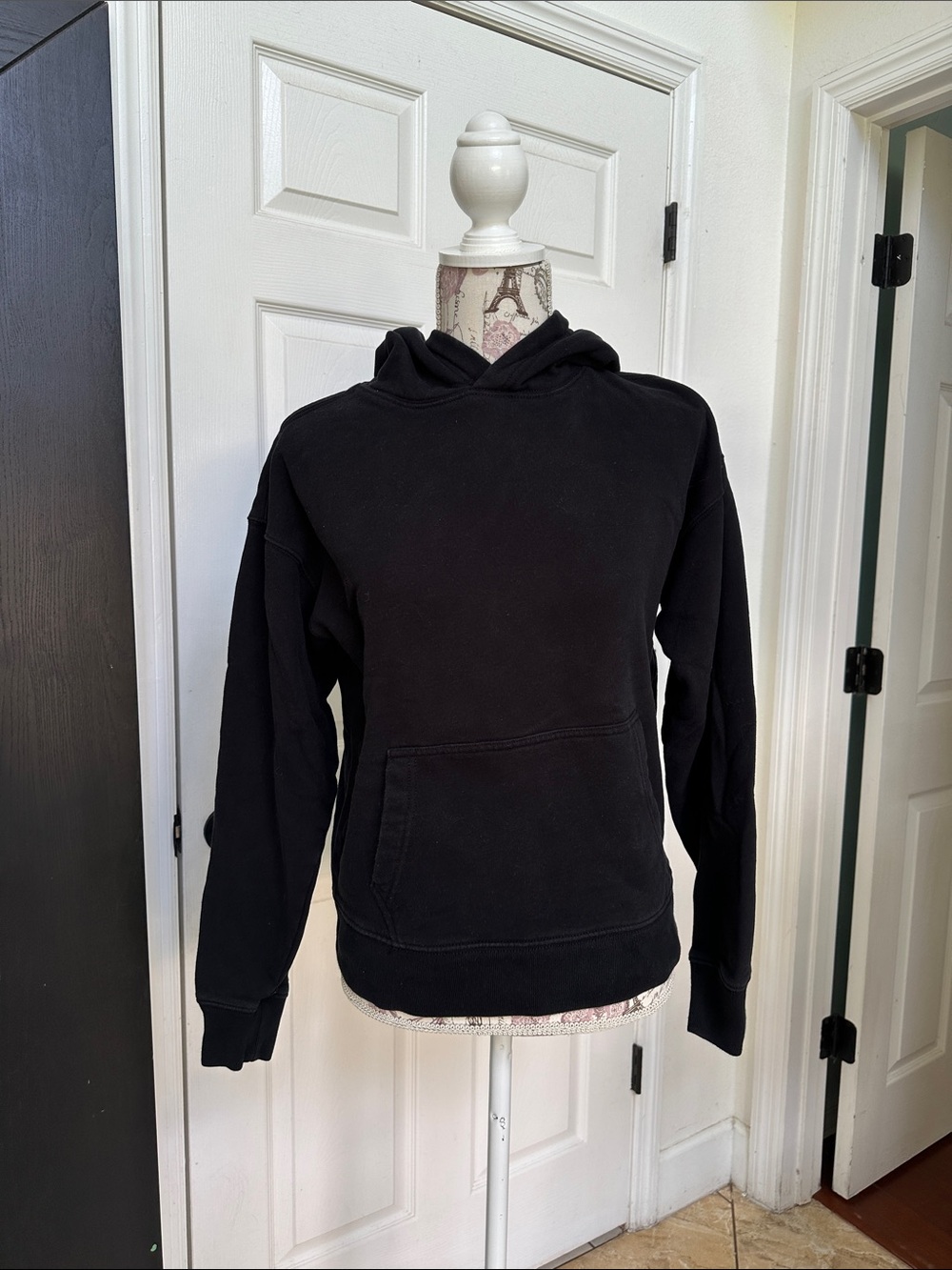 Aeropostale Black Hooded Pullover Sweatshirt - Classic Women's Hoodie Size XS